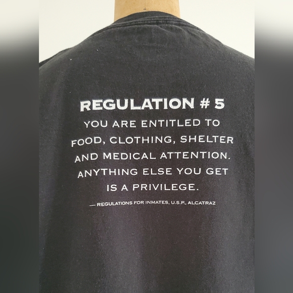 Hanes Authentic " Alcatraz" Men's T-Shrt, size L, black with print - Picture 5 of 8